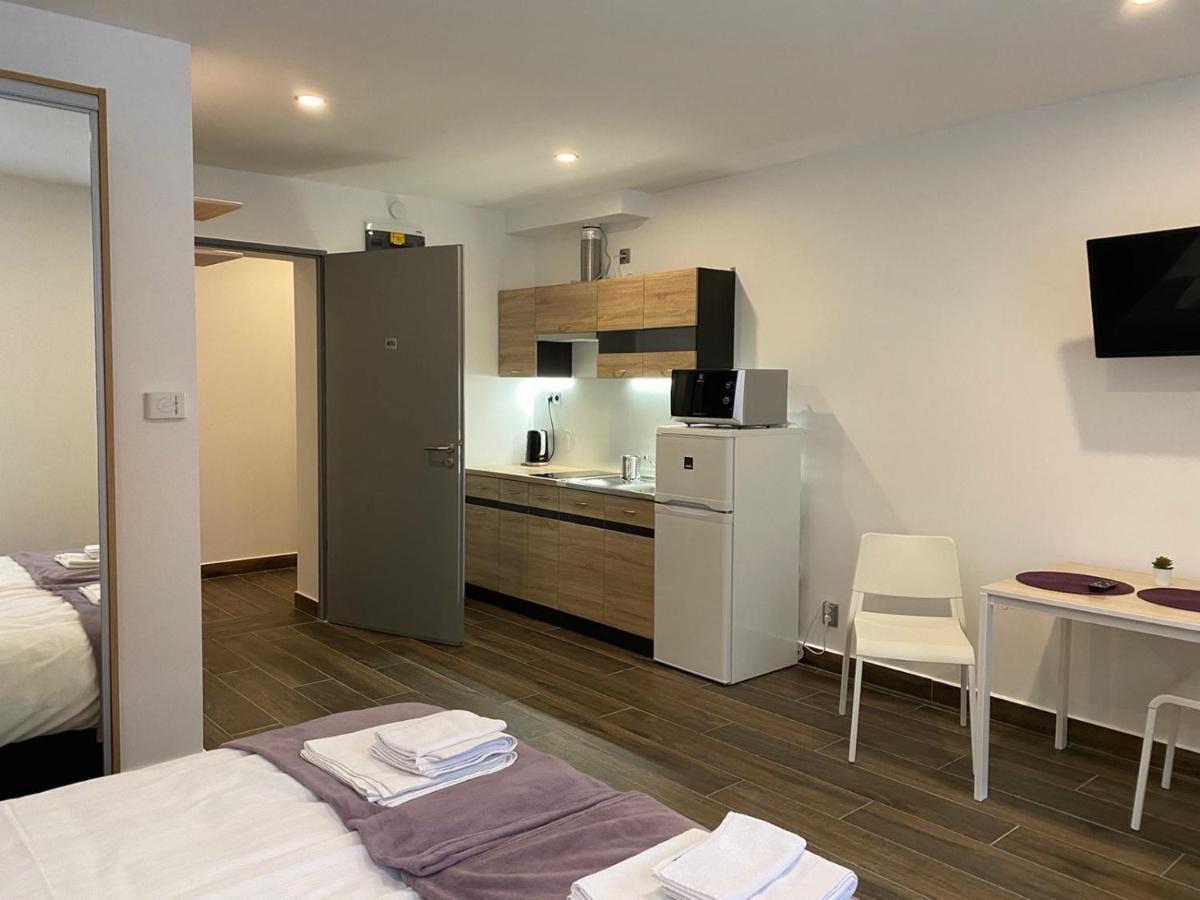 M70 Apartmanház Miskolc Exterior foto