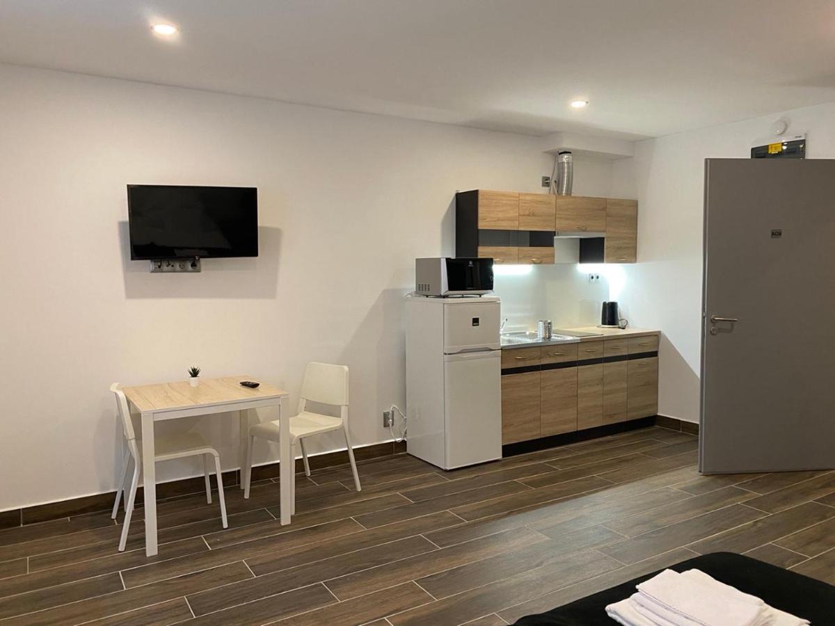 M70 Apartmanház Miskolc Exterior foto